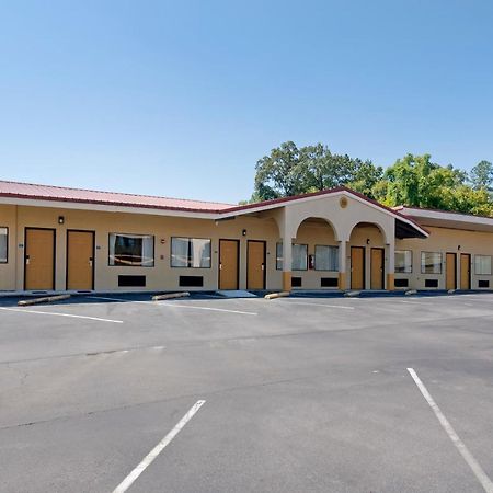 Econo Lodge Inn & Suites Fort Oglethorpe Eksteriør billede