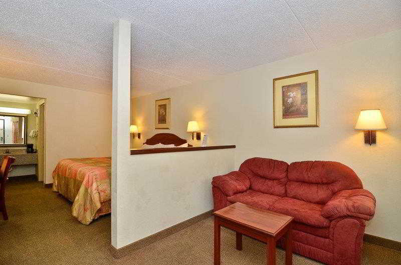 Econo Lodge Inn & Suites Fort Oglethorpe Eksteriør billede