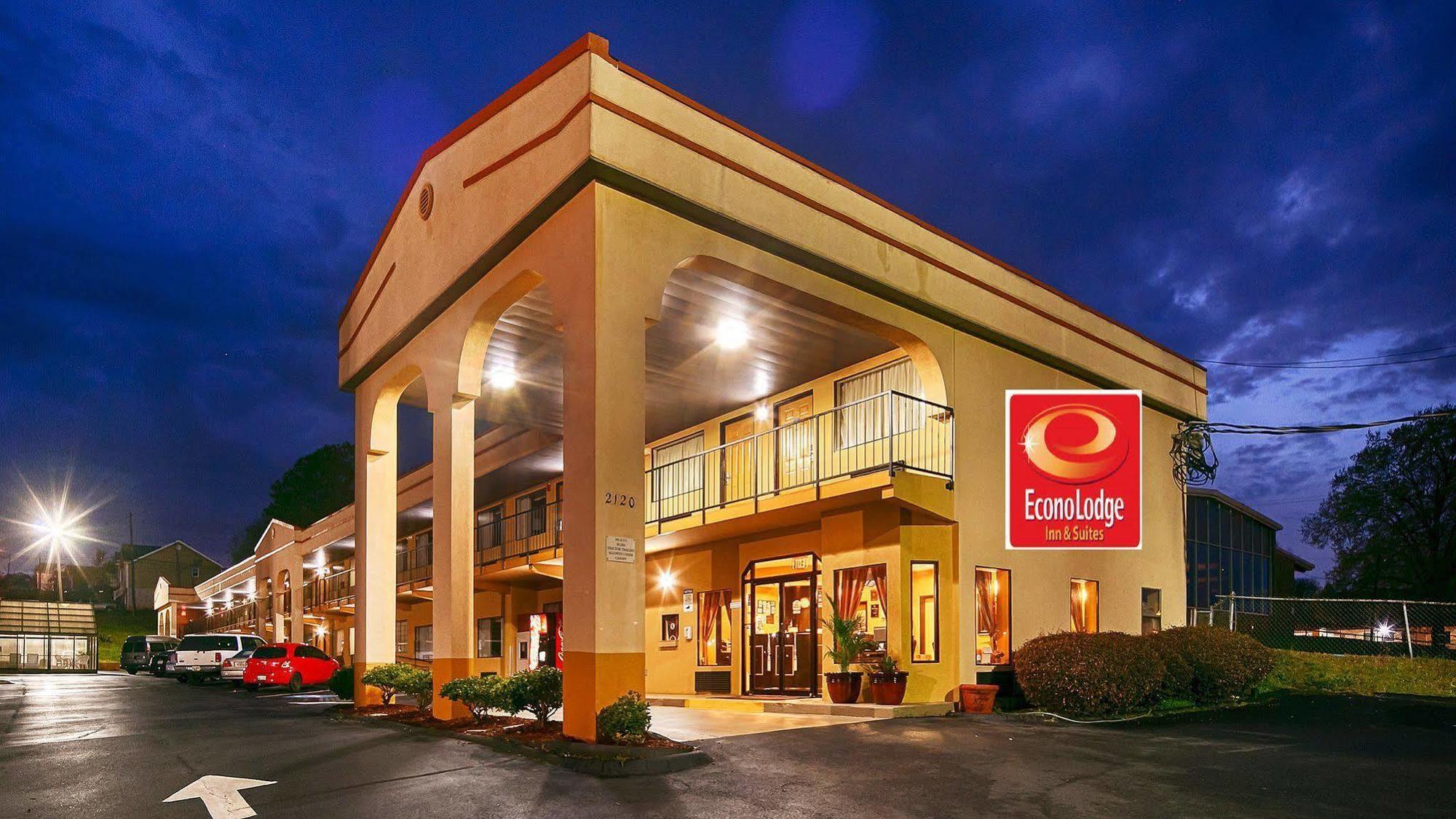 Econo Lodge Inn & Suites Fort Oglethorpe Eksteriør billede